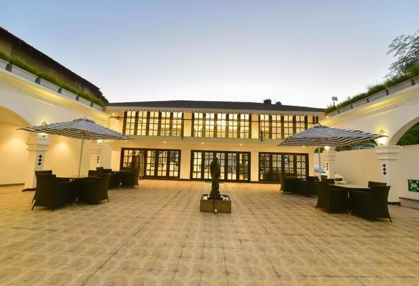 هتل Silver Sands Serenity