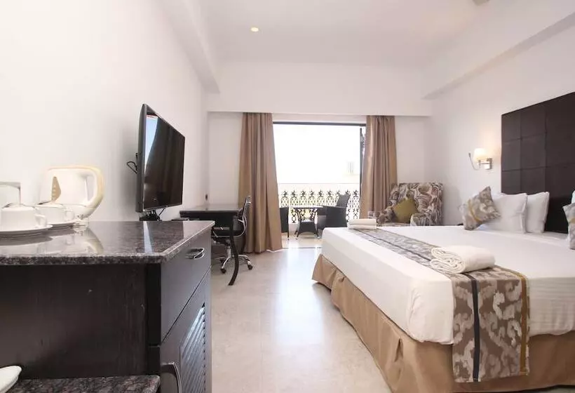 هتل Silver Sands Serenity