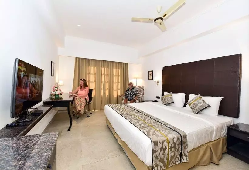 هتل Silver Sands Serenity
