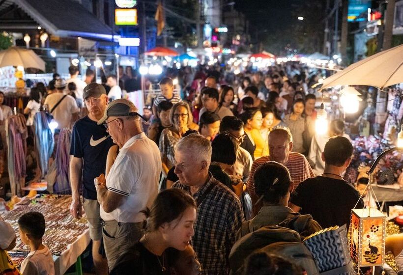 فندق Thailand Wow Guesthouse Hostel Adults Only