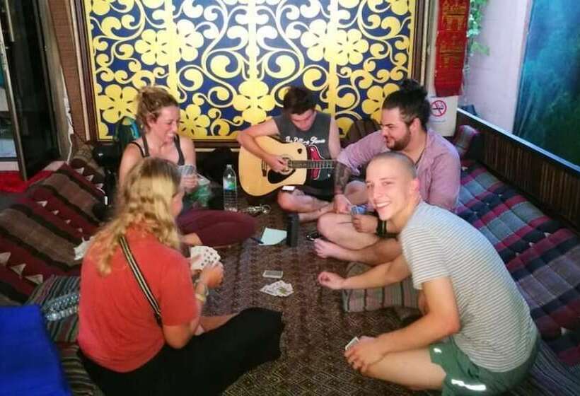 فندق Thailand Wow Guesthouse Hostel Adults Only