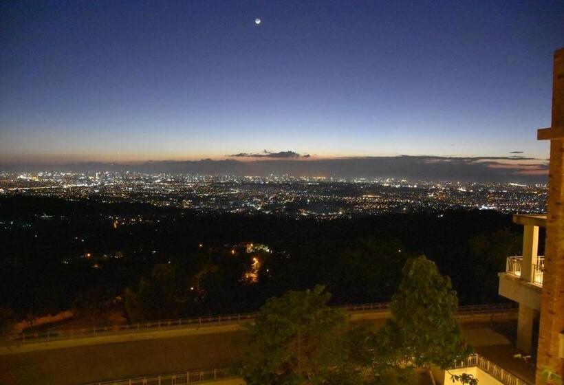 בית מלון כפרי Timberland Highlands Resort