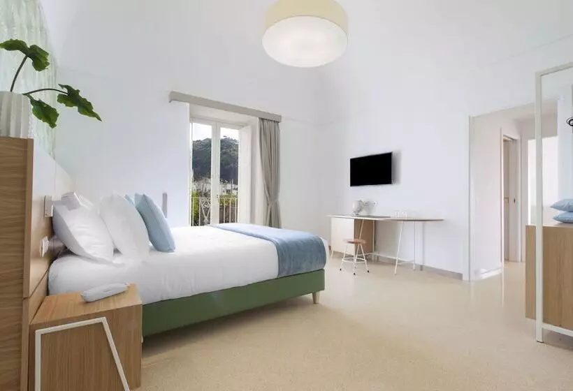 Unconventional Sorrento Coast