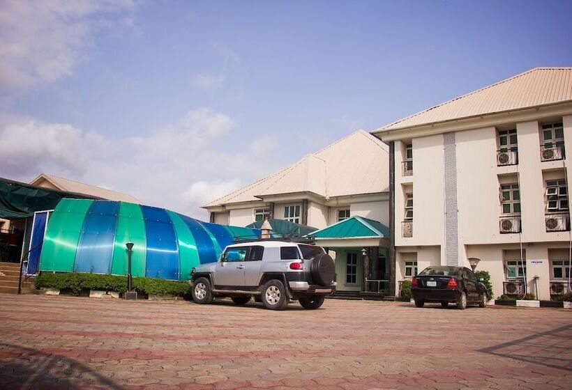 هتل Vicmike Villa