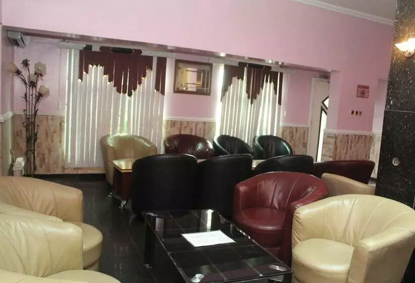 هتل Vicmike Villa