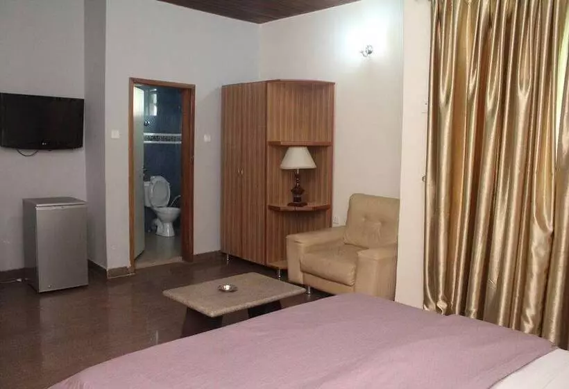 هتل Vicmike Villa