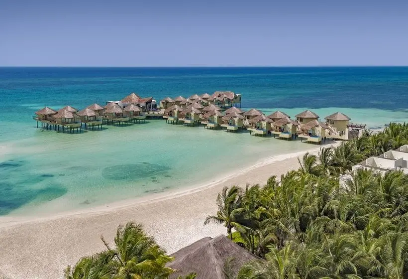 Palafitos Overwater Bungalows - All & More Inclusive