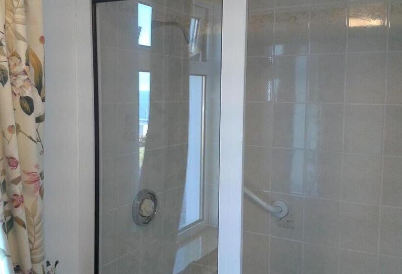 مبيت وإفطار Achill West Coast House