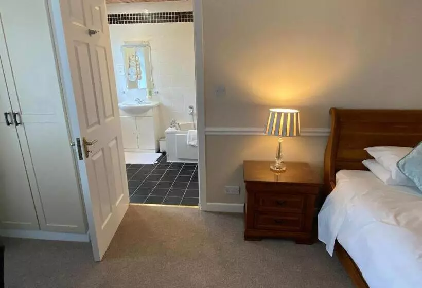 ベッドアンドブレックファースト Ardmore House