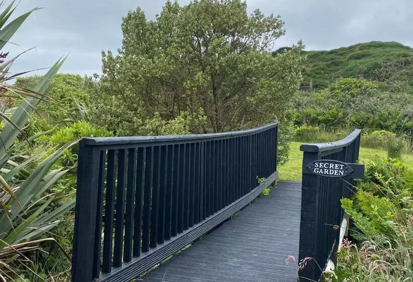 ベッドアンドブレックファースト Ardmore House