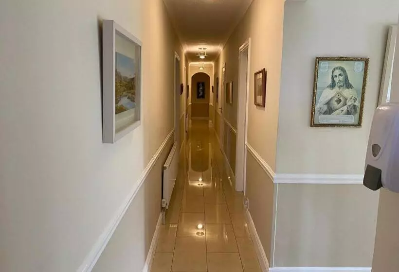 ベッドアンドブレックファースト Ardmore House