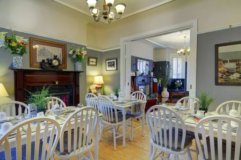 تختخواب و صبحانه Avoca House