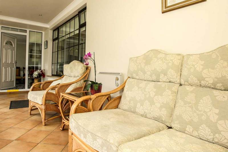 住宿加早餐  Roncalli House