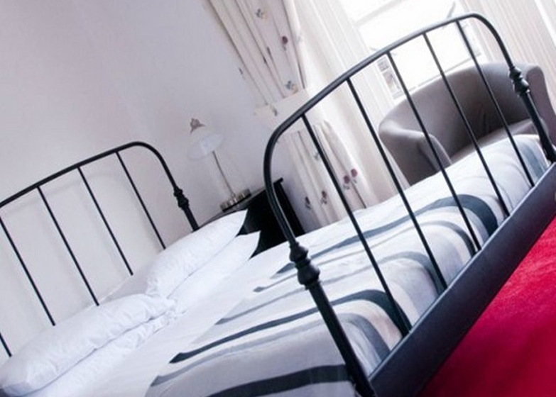 민박 Truffles Restaurant & Guesthouse