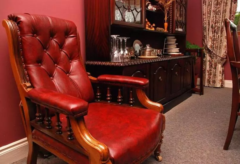 Cradog Farmhouse B&b