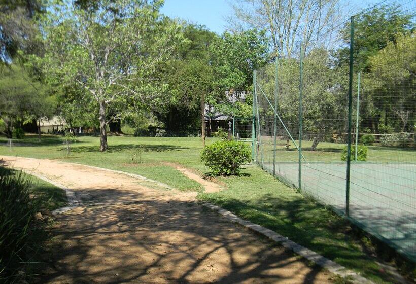 Отель Burchell's Bush Lodge