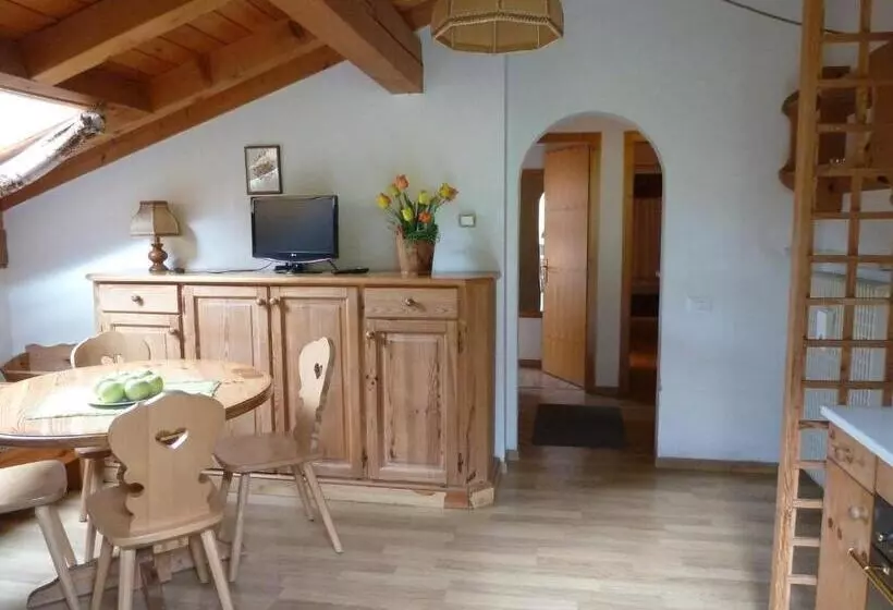 Hotelli Residence Casa Canazei