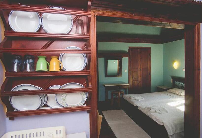 Karnayo Traditional Houses