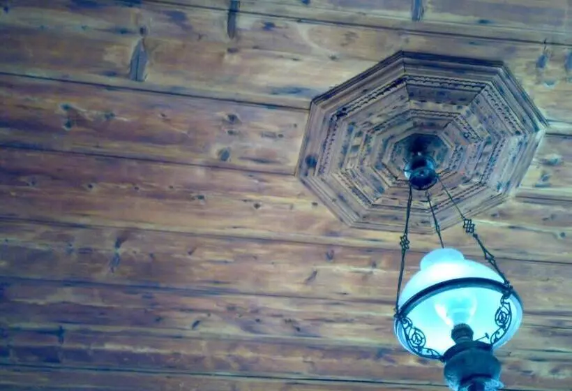 Karnayo Traditional Houses