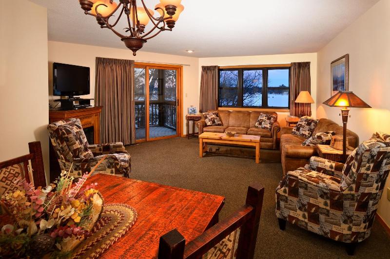 The Pointe Hotel And Suites