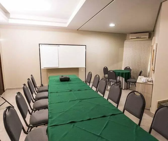 Hotelli Balsas Premier