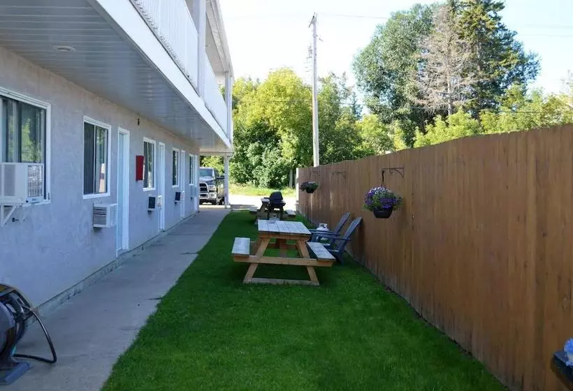 Hotelli Edgewater Inn