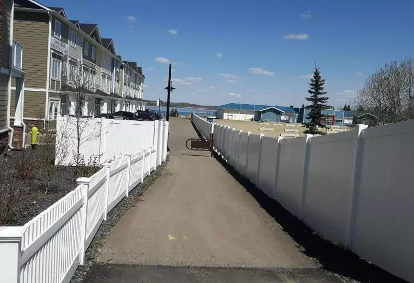 Hotelli Edgewater Inn