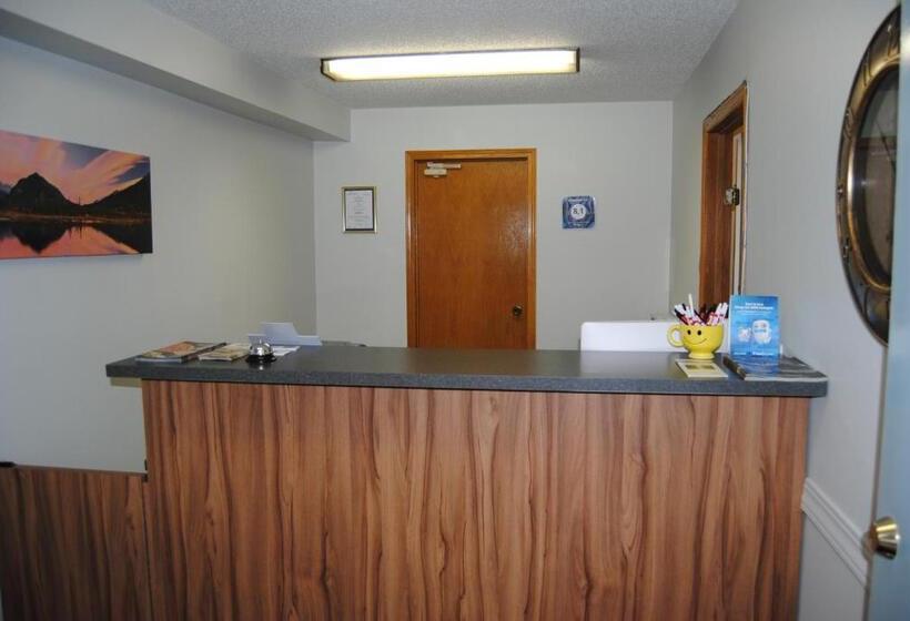 Отель Edgewater Inn