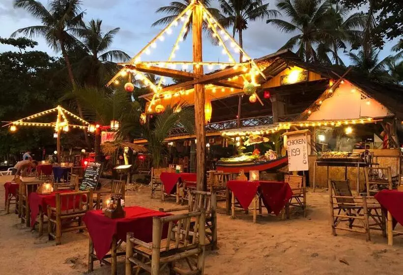 ホテル Moonwalk Lanta Resort