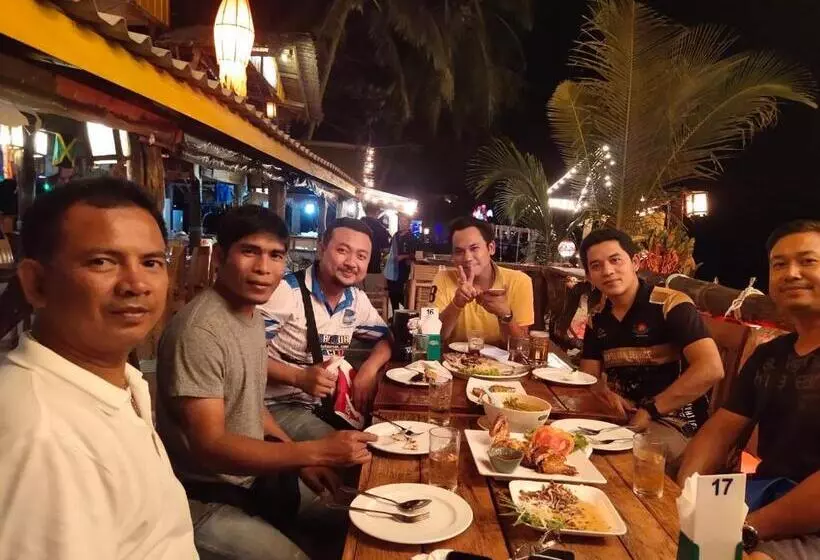 ホテル Moonwalk Lanta Resort