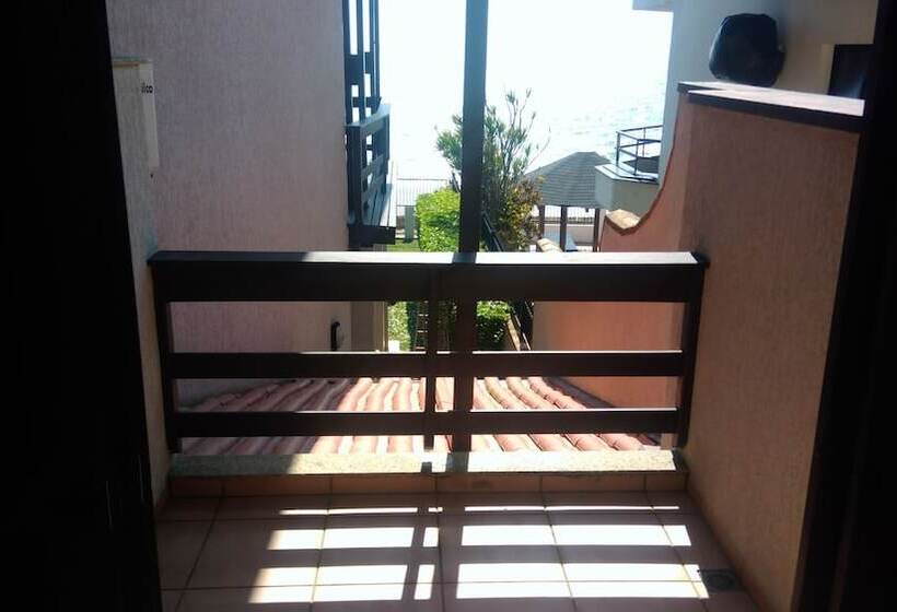 בית מלון כפרי Pousada Kia Ora Bombinhas