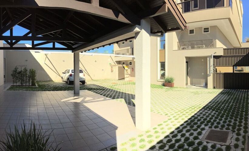 בית מלון כפרי Pousada Kia Ora Bombinhas