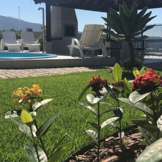 בית מלון כפרי Pousada Kia Ora Bombinhas