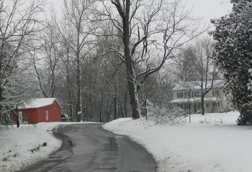 Hotelli Red Cardinal Bed And Breakfast