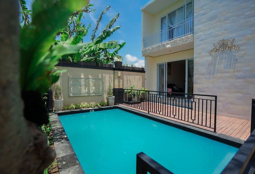 ホテル Sanur Cempaka Living