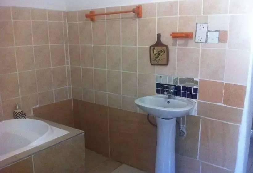 هتل Sethare Guest House