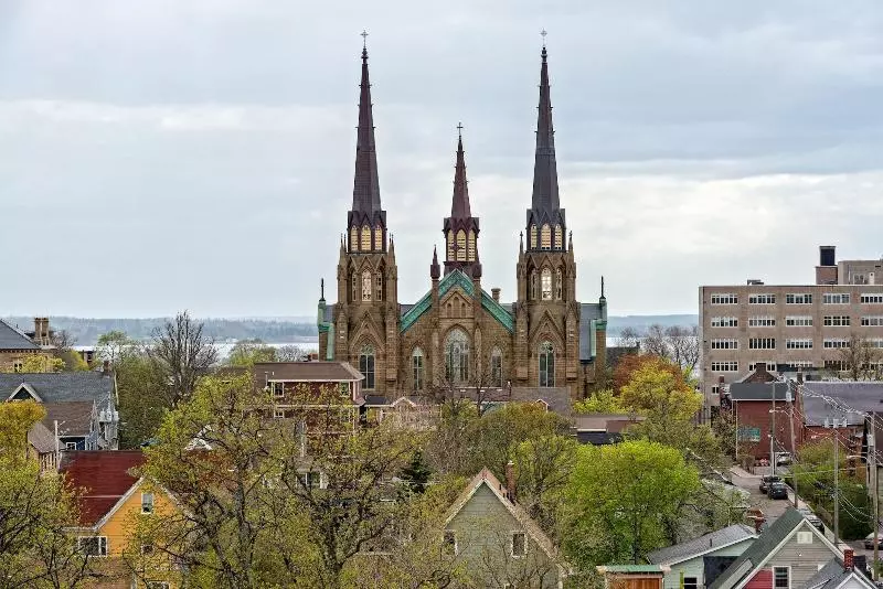 Hotelli Sydney Boutique Inn & Suites