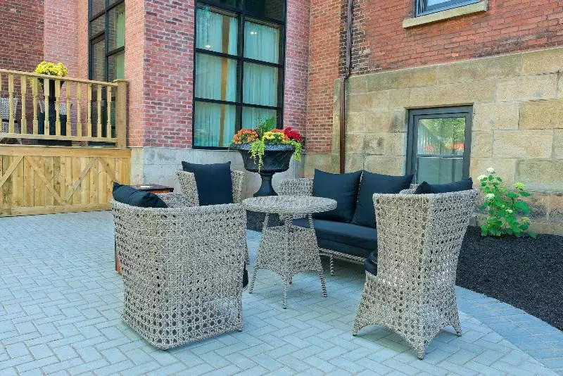 Hotelli Sydney Boutique Inn & Suites