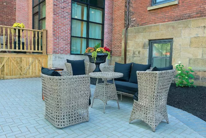 Hotelli Sydney Boutique Inn & Suites