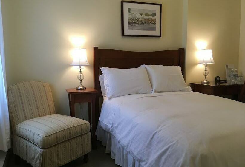 Отель Tawsty Flower   Haines Suites