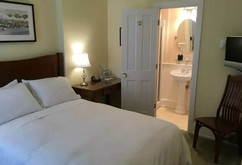 Hotelli Tawsty Flower   Haines Suites