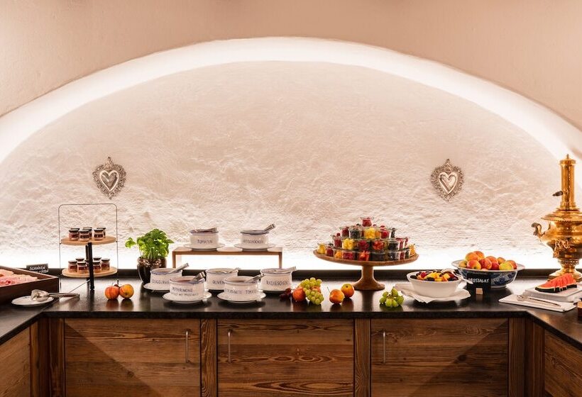 هتل Tennerhof Luxury Chalets