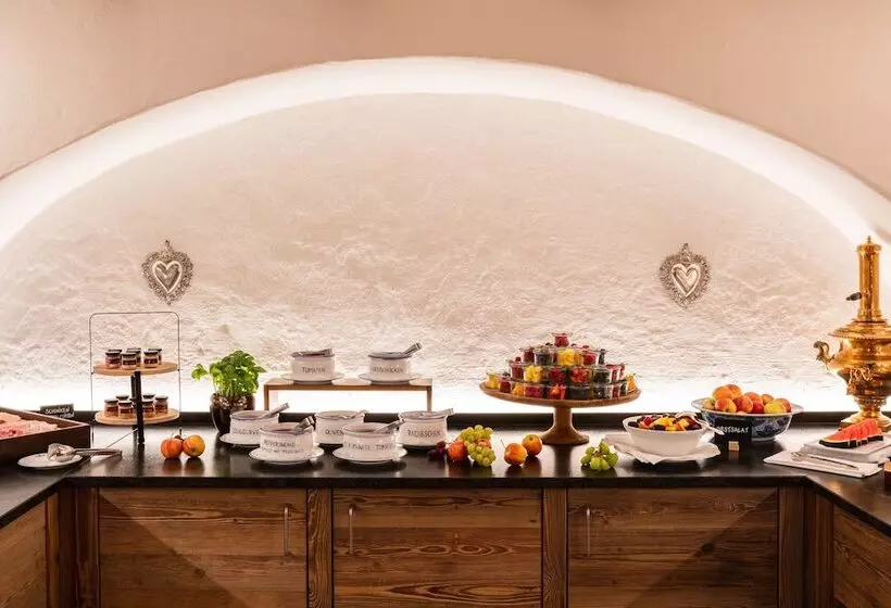 هتل Tennerhof Luxury Chalets