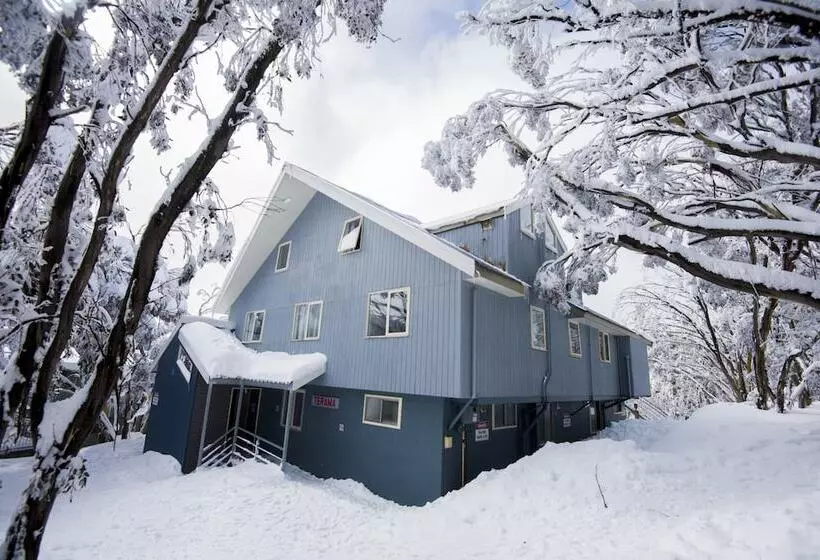 ホテル Terama Ski Lodge