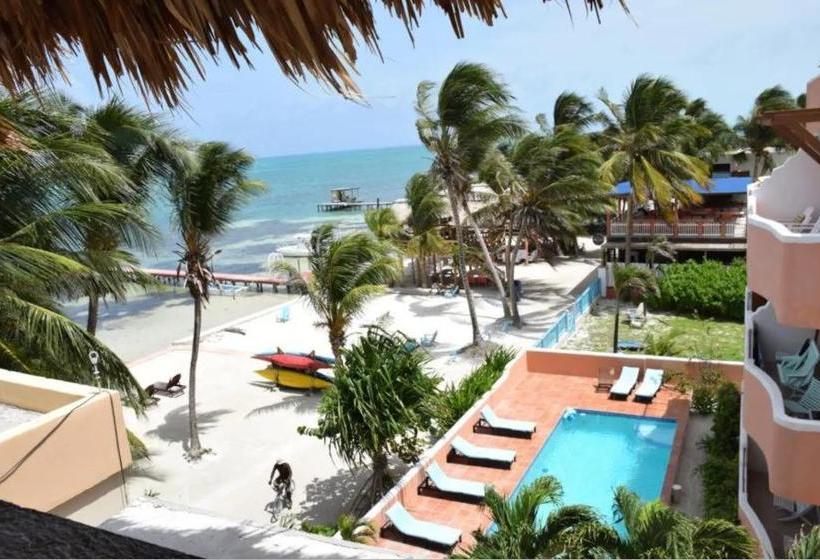 هتل The Beach Club Resort At Caye Caulker