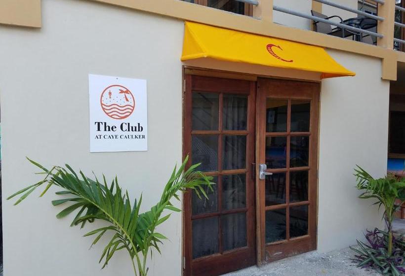 هتل The Beach Club Resort At Caye Caulker