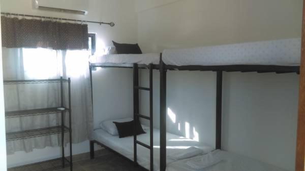 هتل The Beach Club Resort At Caye Caulker