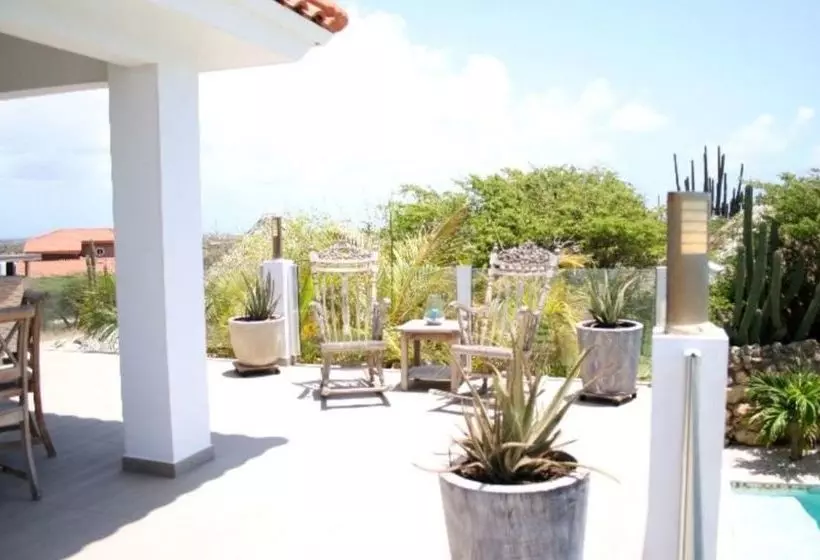 Hotelli Villa Bon Vista