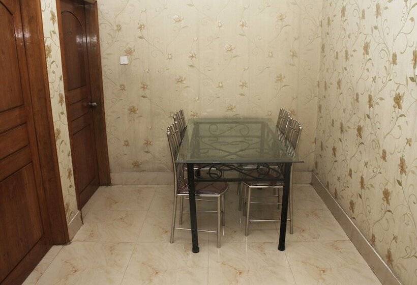 هتل Zia Guest House