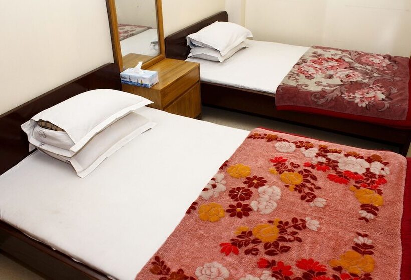 هتل Zia Guest House